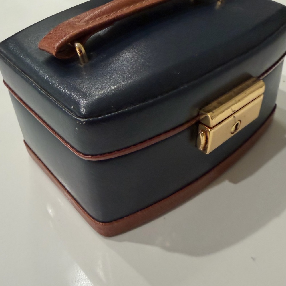 WOLF Black and Brown Leather Case - Picture 3 of 9